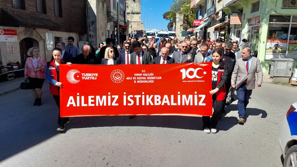 Sinop’ta  "Ailemiz İstikbalimiz" yürüyüşü gerçekleşti 