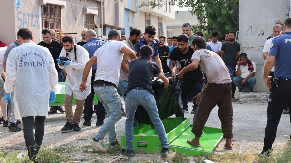 Adana’da boşan aşamasındaki adam dehşet saçtı 4 kişi öldü