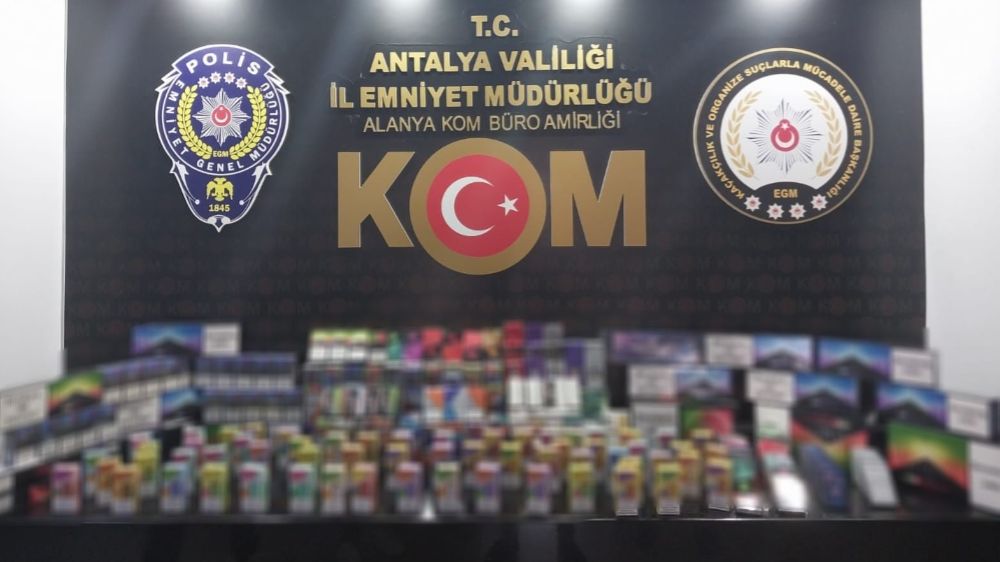 Antalya'da kaçakçılıkla mücadele kapsamında geniş operasyon