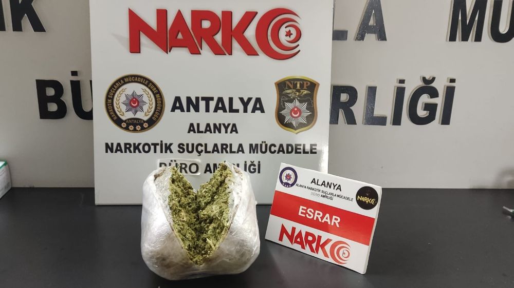 Antalya'da uyuşturucu operasyonu: 3 kilo uyuşturucu