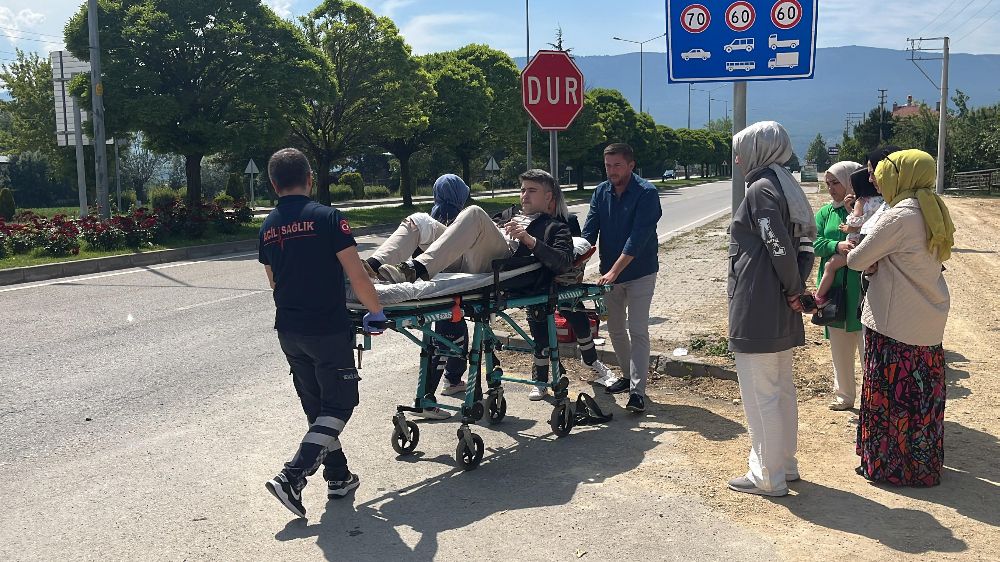 Bolu-Karacasu yolunda kaza sürücü yaralandı