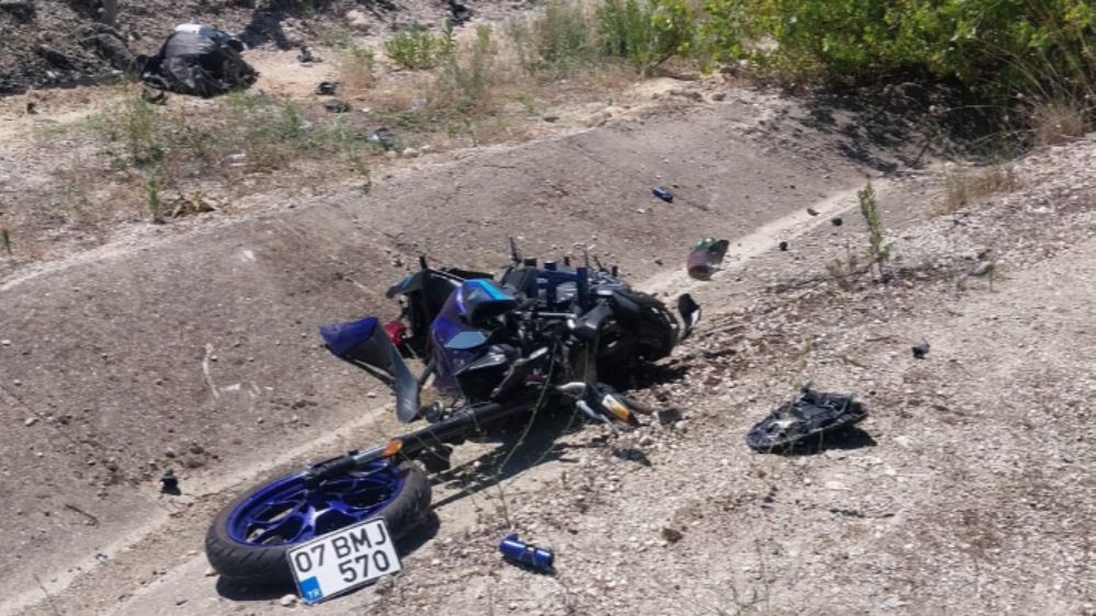 Isparta  Antalya Karayolunda trafik kazasında ölenleri isimleri  belli oldu 