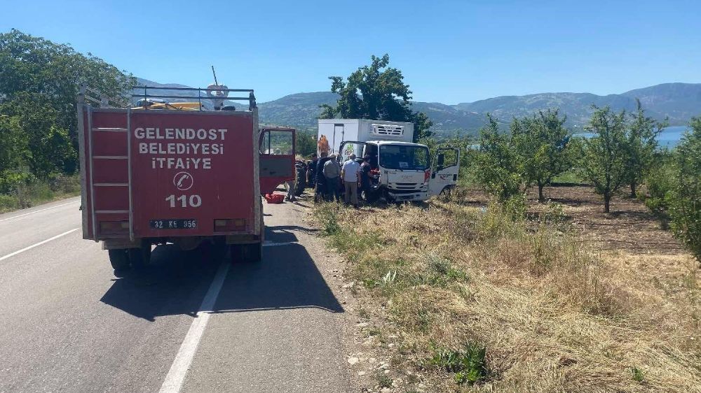 Isparta'da kaza 3 kişi yaralandı