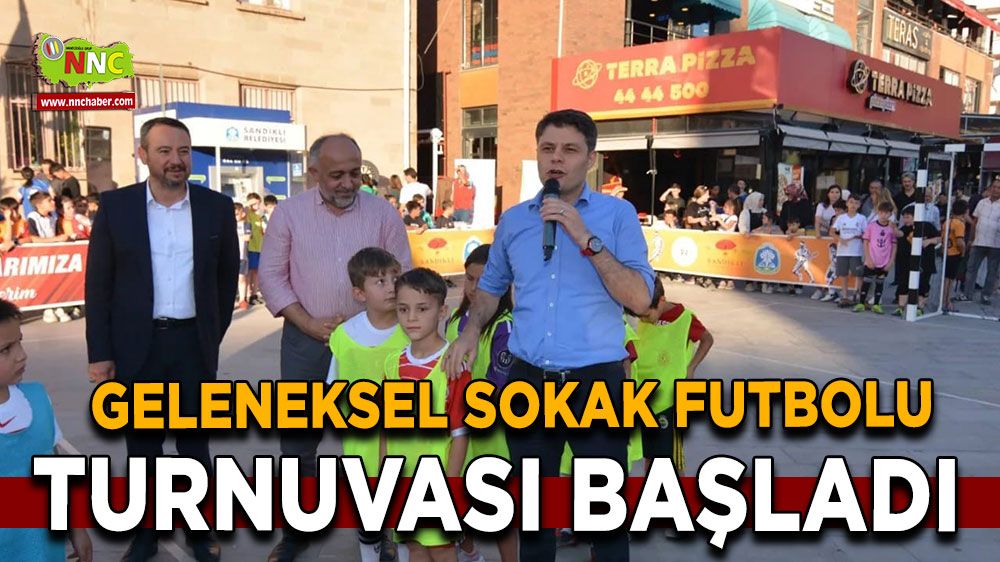 Afyonkarahisar'da geleneksel sokak futbolu turnuvası başladı