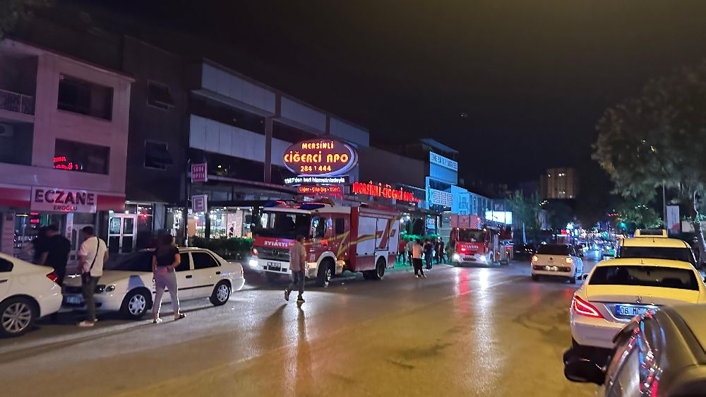 Ankara'da işletme yangını; kısa sürede kontrol altına anıldı 