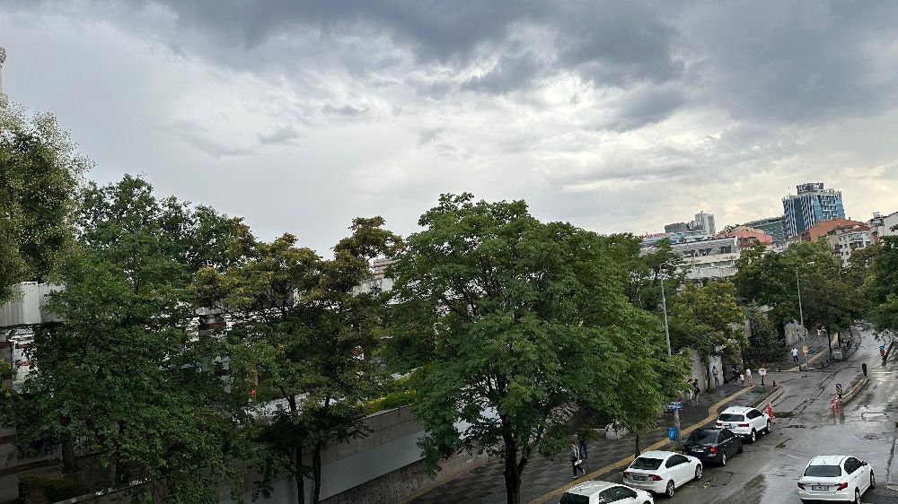 Ankara'da sağanak yağış olumsuzluklara sebep oldu
