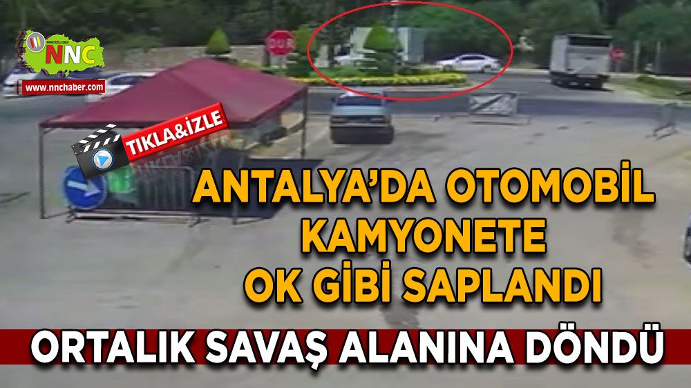 Antalya'da trafik kazası! 3 kişi yaralandı, ortalık savaş alanına döndü