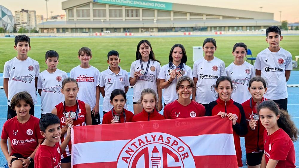 Antalyaspor Atletizm Takımından büyük başarı