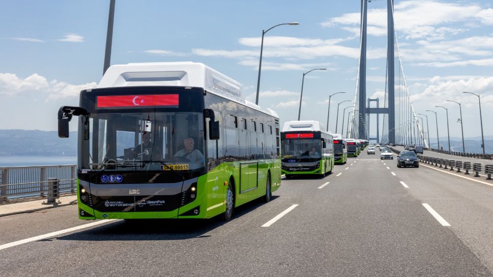 Büyükşehir'in yeni aldığı otobüsler şehre gelmeye başladı 
