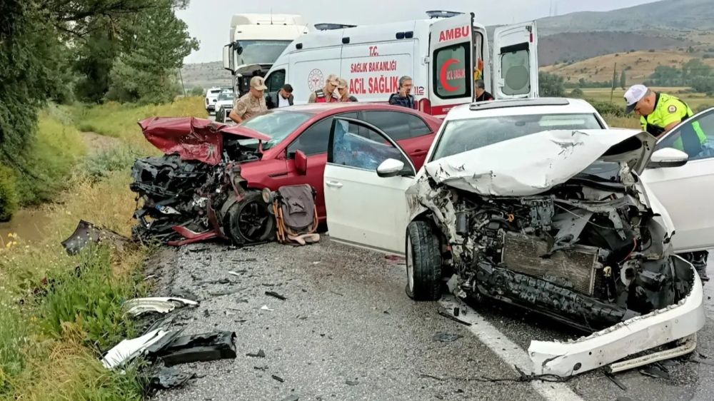 Erzincan’da kaza;  4 kişi yaralandı