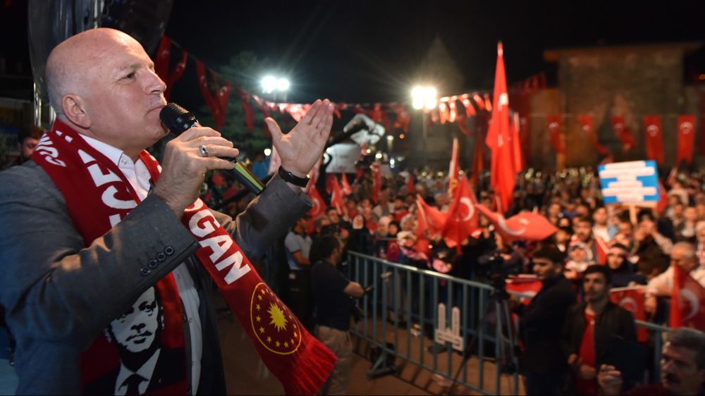 Erzurum Büyükşehir Belediye Başkanı Mehmet Sekmen'den 15 Temmuz mesajı 