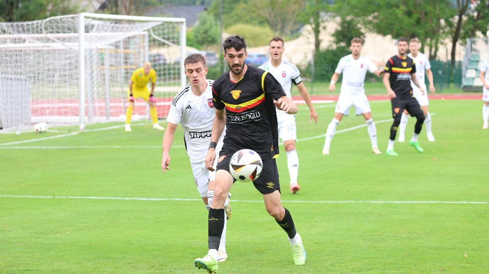 Göztepe Fehervar FC ile 2-2 berabere kaldı