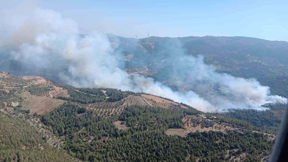 Hatay’da yangına müdahale sürüyor