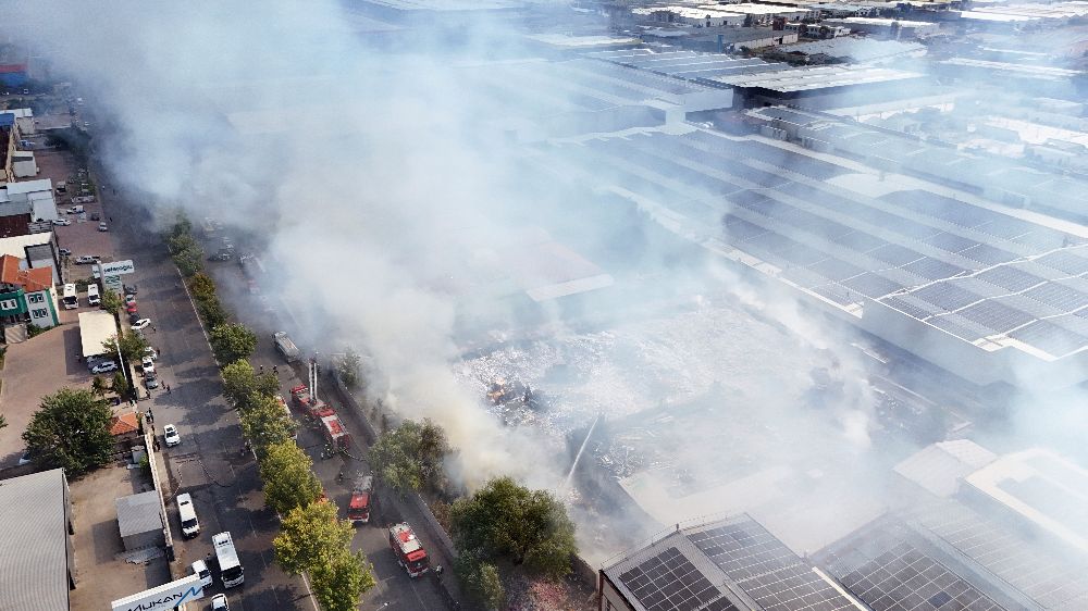 Kayseri'de kağıt fabrikası yangını