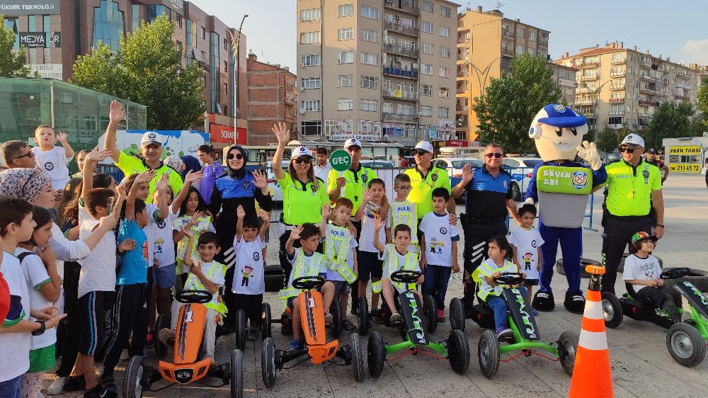 Kırşehir'de çocuklar için trafik eğitimi 