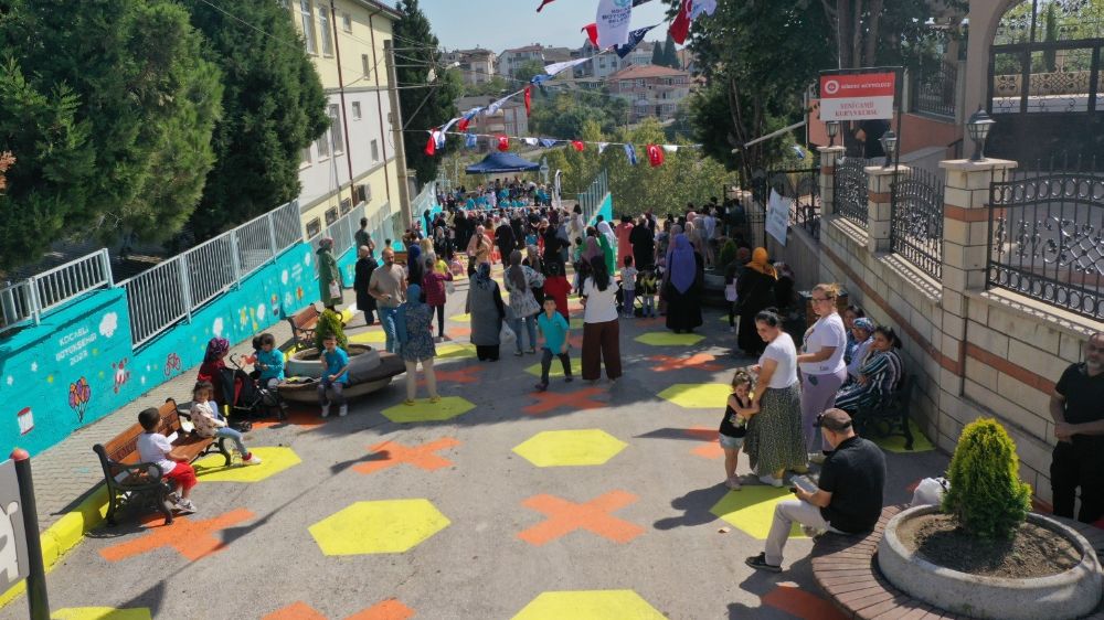 Kocaeli Büyükşehir Belediyesi'nden  "Güvenli Okul Yolu" ve "Sokak Dönüştürme Prova Uygulaması" 