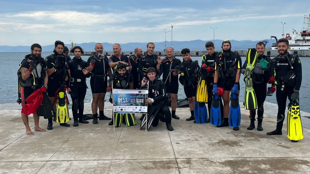 Sinop 16 dalgıç tarafından deniz temizliği 