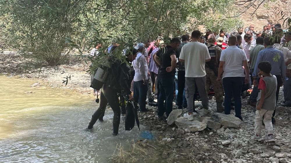 Van'da boğulma tehlikesi geçiren kız çocuğu hastaneye kaldırıldı