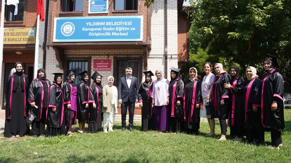 Yıldırım’ın üreten kadınları mezuniyet heyecanı yaşadı