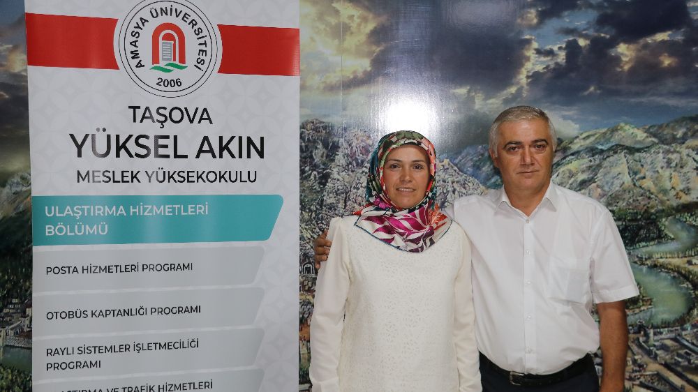 28 yıllı beraber geçiren çift üniversiteyi de birlikte okuyacak