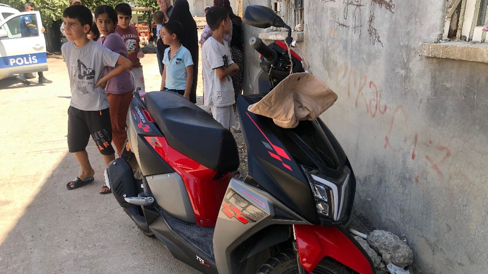 Adıyaman'da motosiklet devrildi küçük çocuk yaralandı