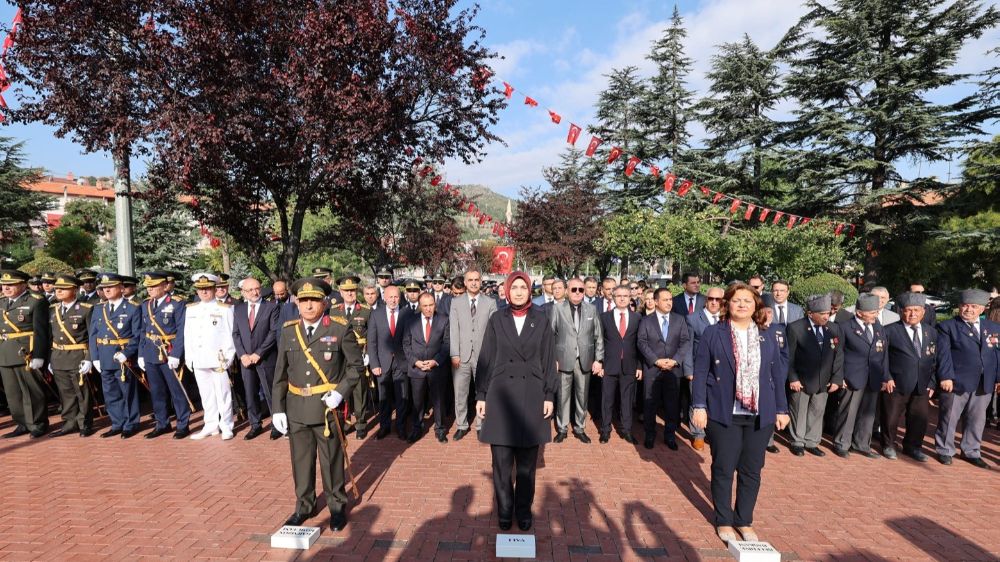 Afyonkarahisar’da Zafer Bayramı coşkuyla kutlandı