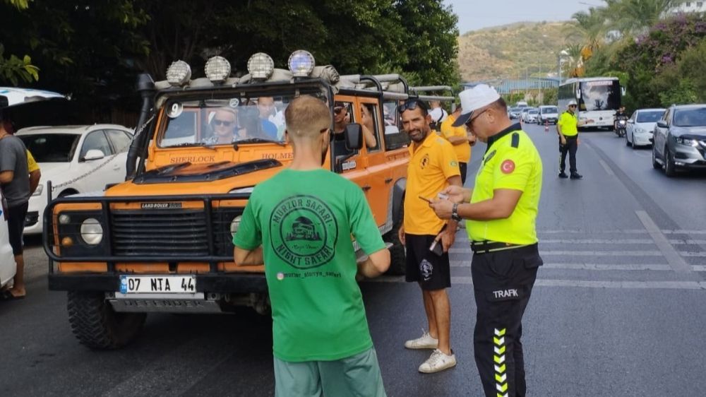 Alanya'da safari araçlarına cezalar yağdı