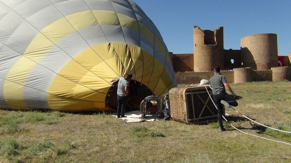 Ani Ören Yeri'nde  sıcak hava balon denemesi yapıldı