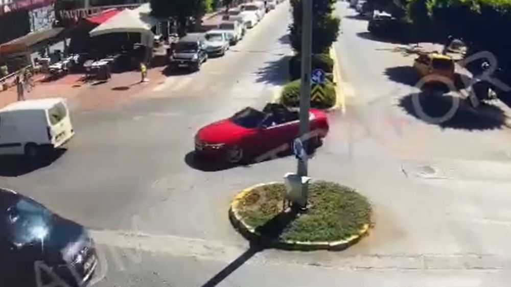 Antalya'da drift atan sürücülere ceza kesildi