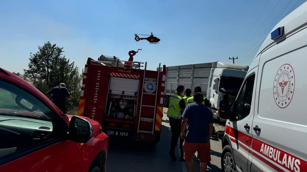 Antalya Korkuteli Feci kaza ölü sayısı  2  Hava Ambulansı  müdahale etti