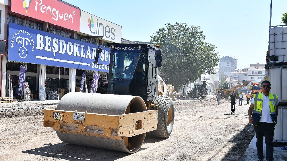 Başkan Büyükkılıç, 50 yıllık altyapısı yenilenen Argıncık Toptancılar Sitesi’nde