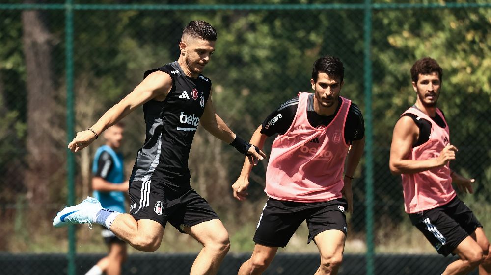 Beşiktaş, Süper Lig ilk haftası hazırlıklarına başladı, Beşiktaş Samsunsporla karşılacak