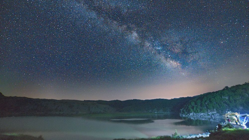 Bitlis gökyüzüne kilitlendi; meteor yağmuru göz kamaştırdı 