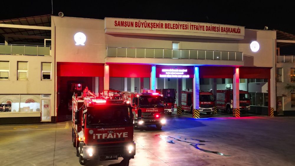 Bolu'da devam eden yangına Samsun Büyükşehir Belediyesi tarafından itfaiye desteği 