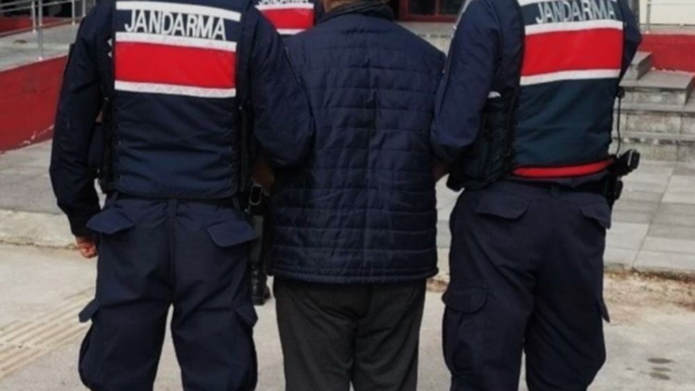 Çankırı’da polis ekipleri aranan şahısları yakaladılar