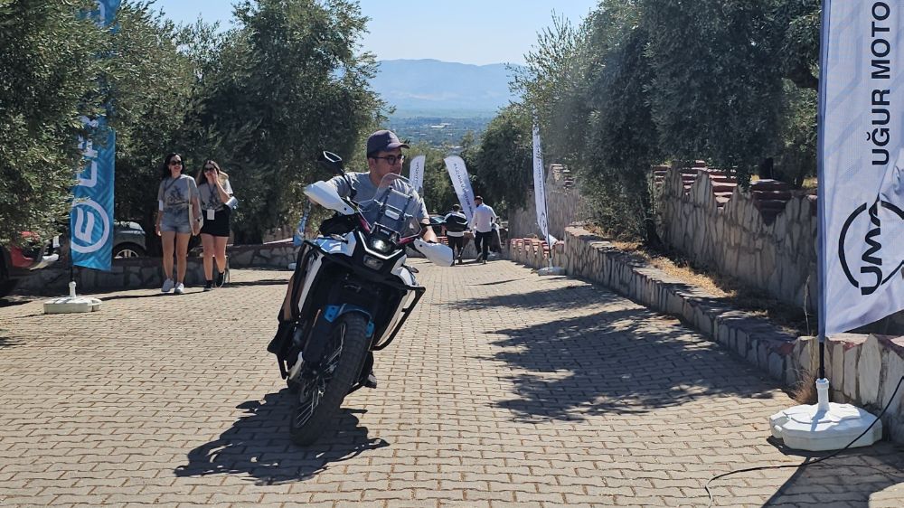 CFMOTO yeni 450 ailesini tanıttı 