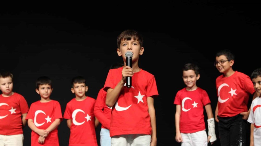 Çorlu İlçe Milli Eğitim Müdürlüğü'nde kapanış töreni 