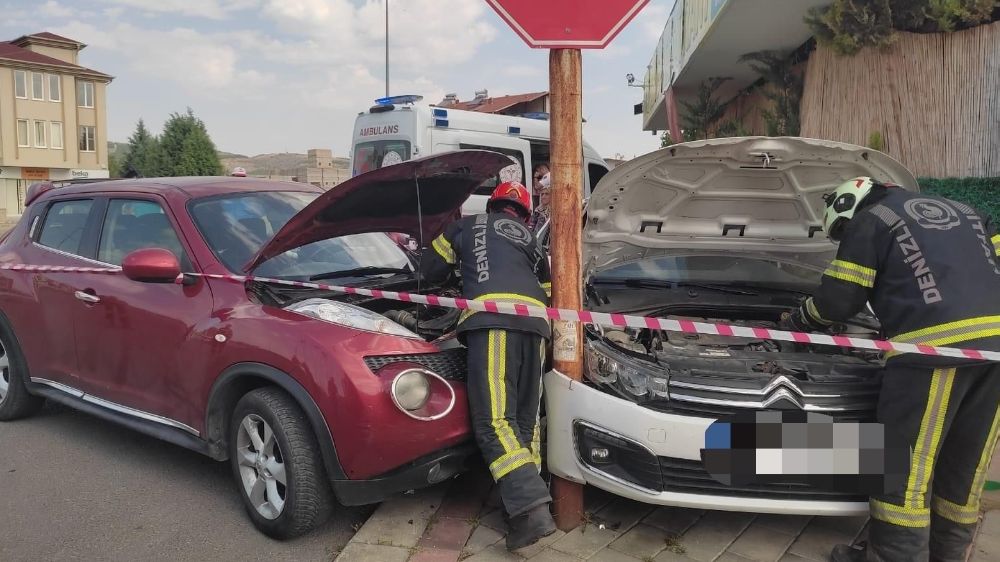 Denizli'de trafik kazası! 3 kişi yaralandı