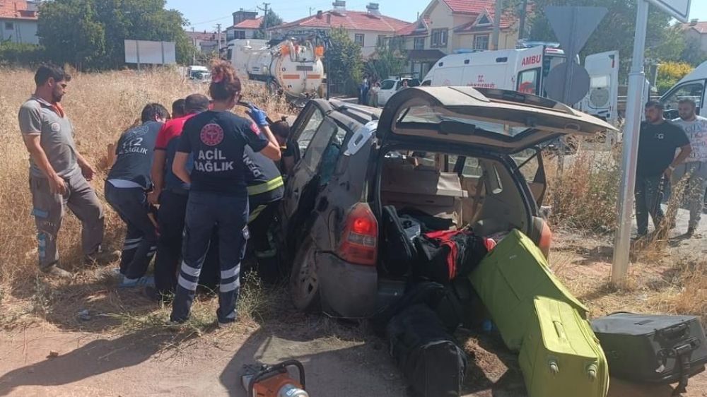 Denizli'de trafik kazası! 4 kişi yaralandı