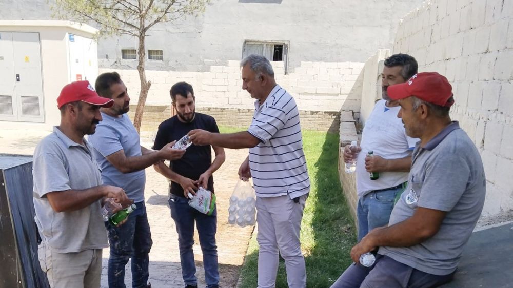 Efeler Belediyesi dış birimlerde çalışan personele destek veriyor