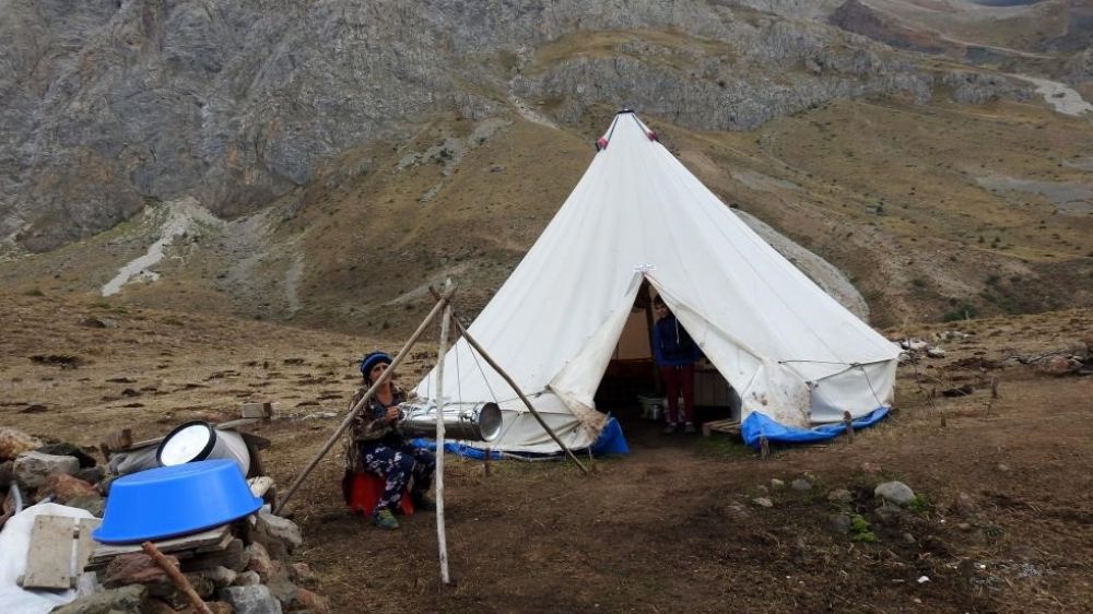 Erzincan'da çadıra sığdırılan hayatlar