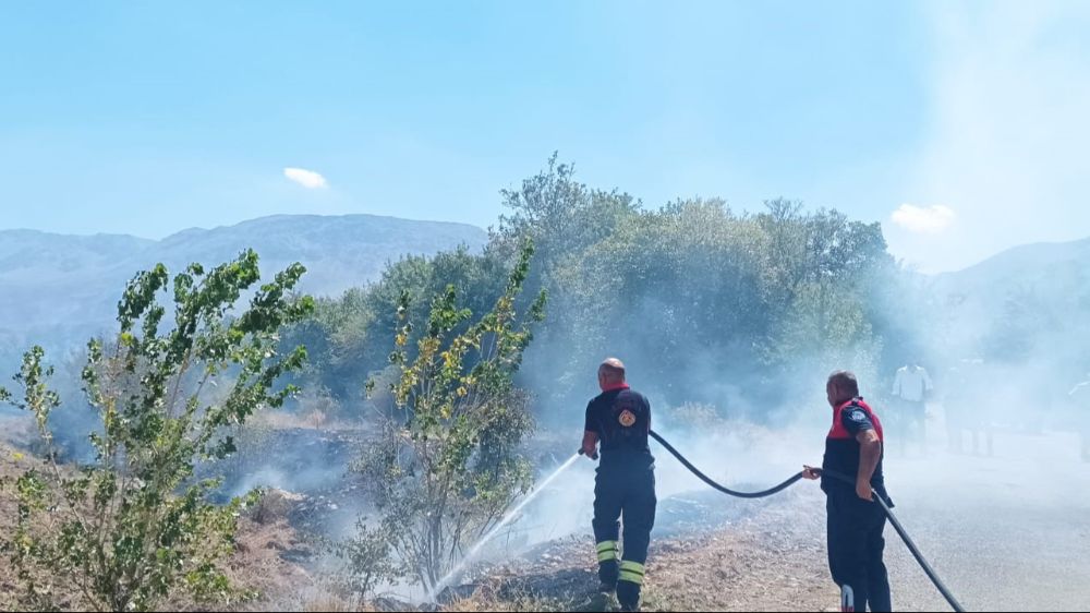 Erzincan’da  çıkan anız yangını hızlı müdahale ile kontrol altına alındı 