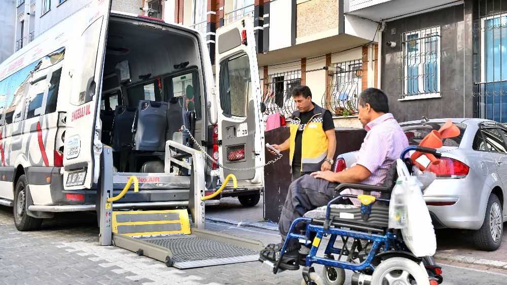 Esenyurt’ta hasta nakli için ücretsiz ambulans dönemi başladı