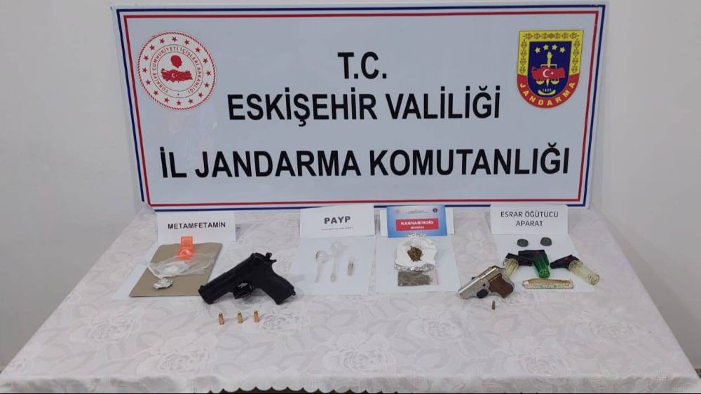 Eskişehir'de jandarmadan operasyon; 5 şüpheli yakalandı