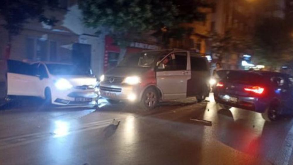 Eskişehir’de  zincirleme trafik kazası; 1 ağır 3 kişi yaralandı 