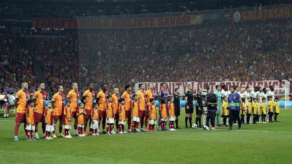 Galatasaray, yenilerek Devler Ligi’ne veda etti