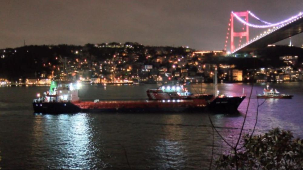 Gece Kapatılan İstanbul Boğazı gemi trafiğine açıldı