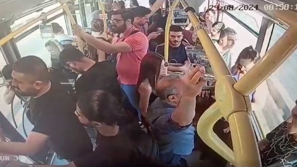 İstanbul'daki feci metrobüs kazasında araç içinden yeni görüntüler çıktı 