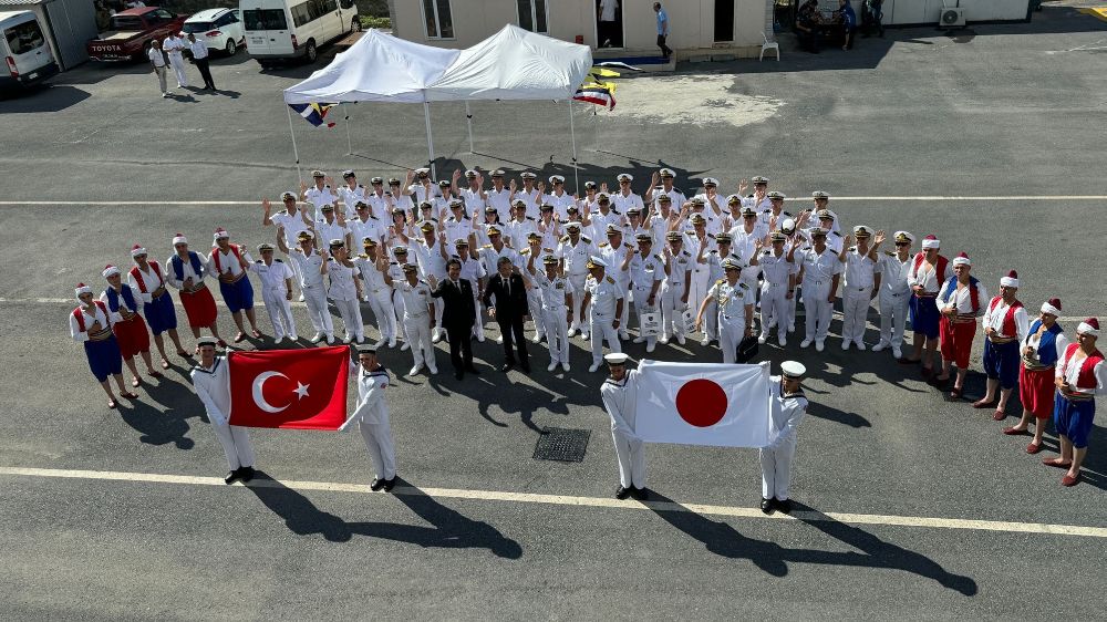 Japon Eğitim Gemileri 100. Yılda Sarayburnu Limanı'nda