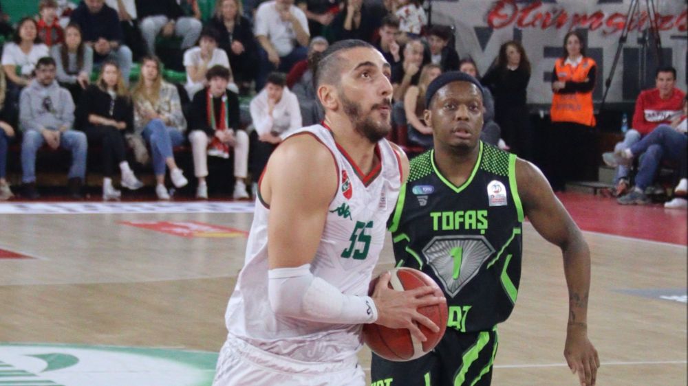 Karşıyaka Basketbol, potasını güçlendiriyor; Kenan Sipahi bir yıl daha Karşıyaka'da 